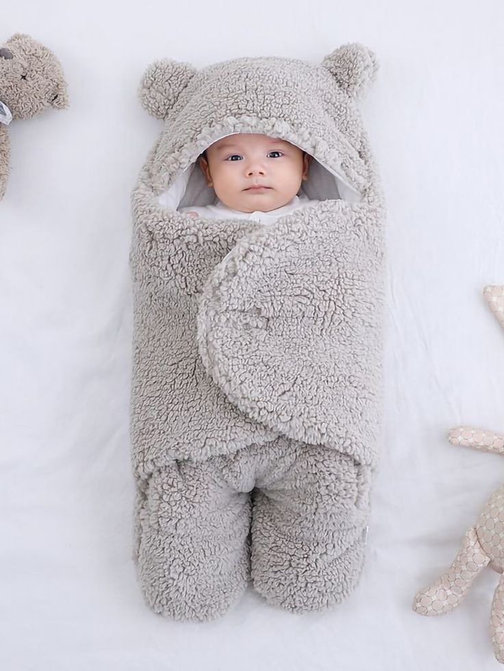 Swaddling Blanket & Knotted Gown